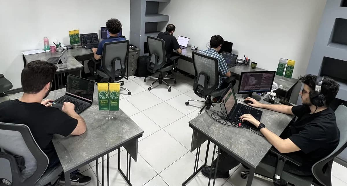 تیم تحقیق و توسعه و نوآوری سیمرغ